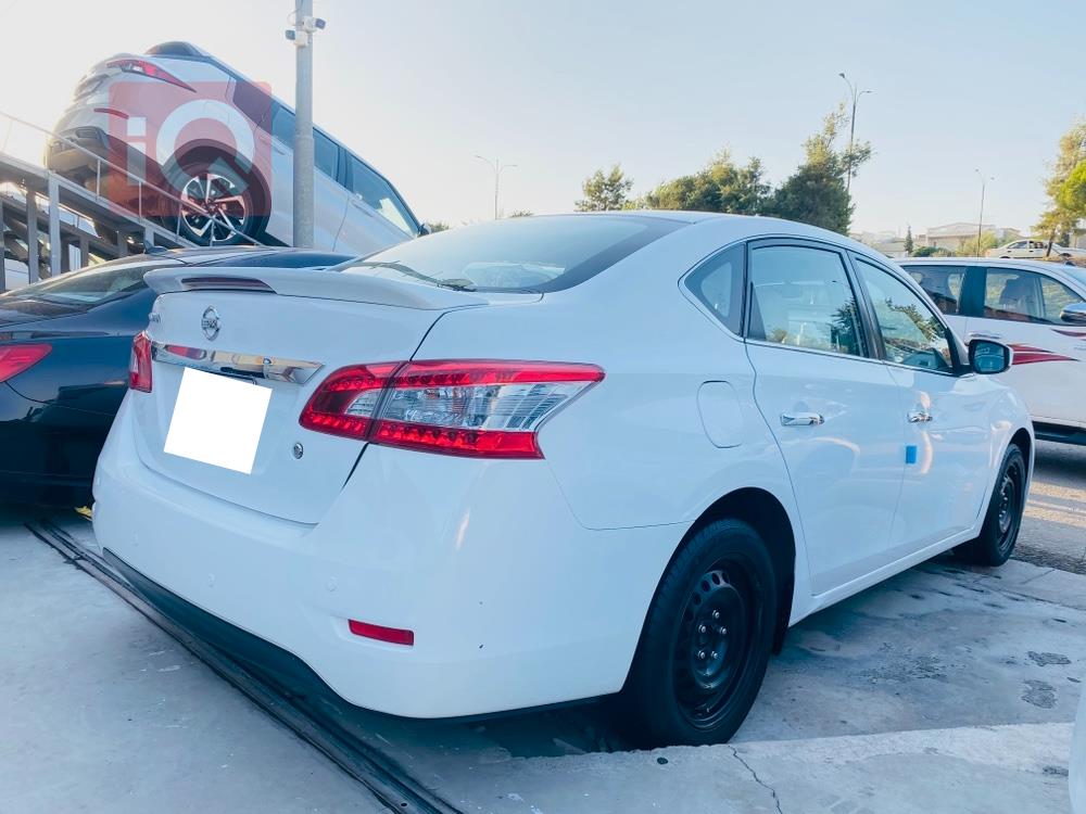 نيسان سنترا